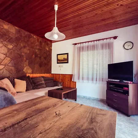 Apartment For 5 Ppl At Balaton
